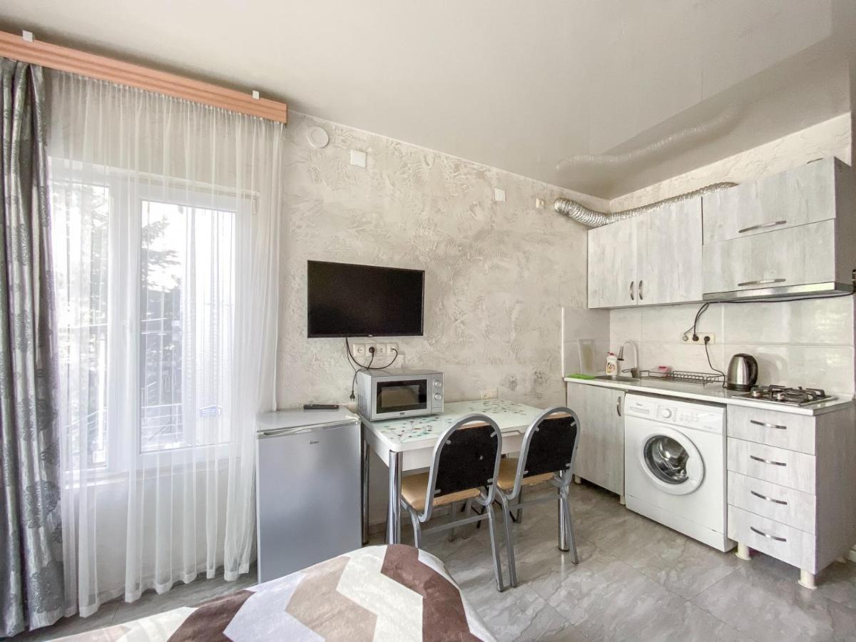 Apartment Studio Maksim 바투미 외부 사진